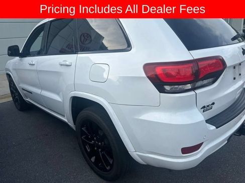 Used 2019 Jeep Grand Cherokee Altitude AWD/4WD image 14
