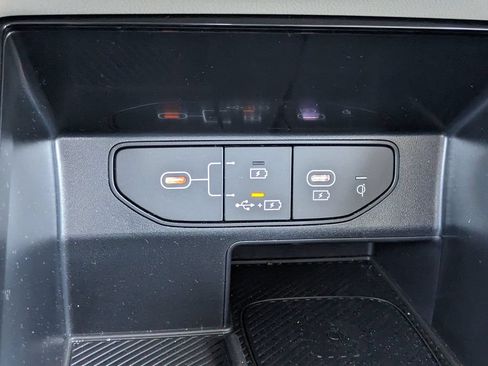 Used 2024 Kia Sorento SX FWD image 31