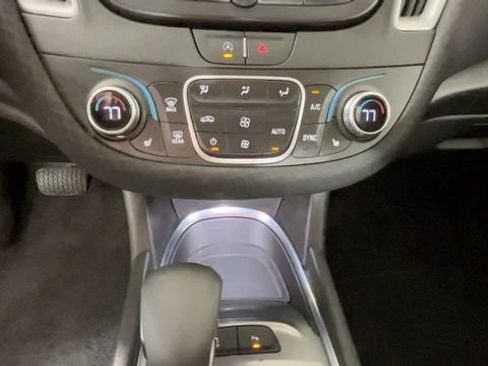 Used 2024 Chevrolet Malibu LT FWD image 30