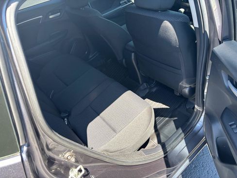 Used 2019 Honda Fit LX image 11