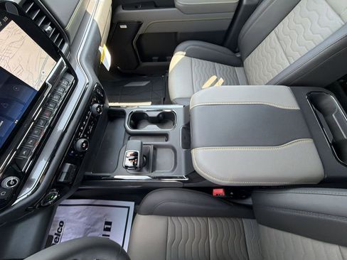New 2026 Chevrolet Silverado 1500 ZR2 image 27