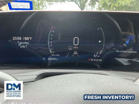 Used 2025 Cadillac XT4 Premium Luxury FWD image 11