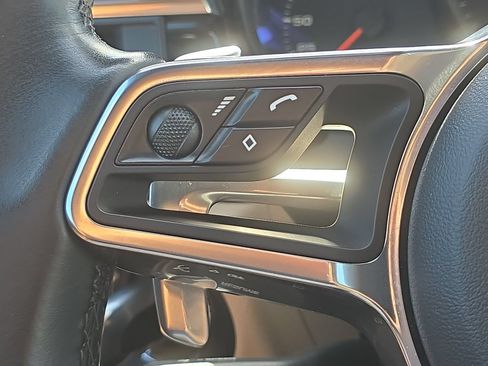 Used 2019 Porsche Macan AWD/4WD image 14