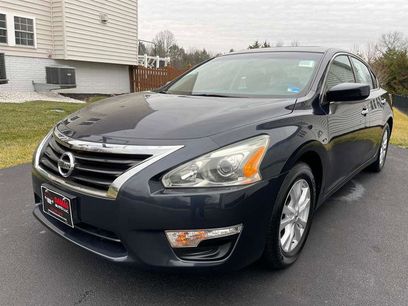 Used 2014 Nissan Altima 2.5 S w/ Sport Value Package