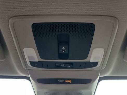 New 2026 Honda HR-V EX-L image 25