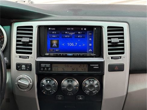 Used 2007 Toyota 4Runner SR5 AWD/4WD image 24