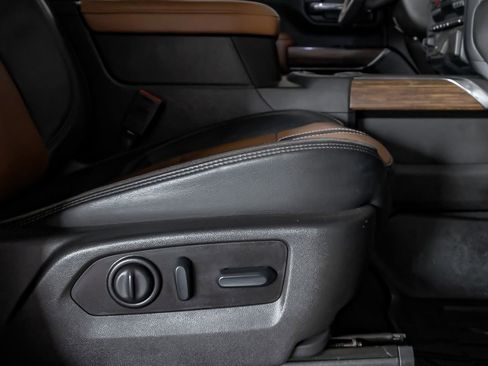 Used 2022 Chevrolet Silverado 3500 High Country w/ Safety Package II image 33