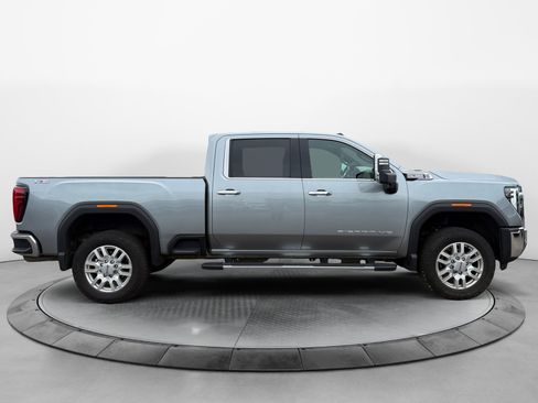 Used 2024 GMC Sierra 2500 SLT w/ SLT Premium Package AWD/4WD image 1