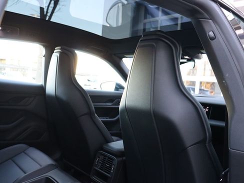 Used 2022 Porsche Taycan 4 Cross Turismo image 39