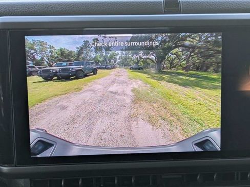 New 2026 Jeep Gladiator Sport AWD/4WD image 23