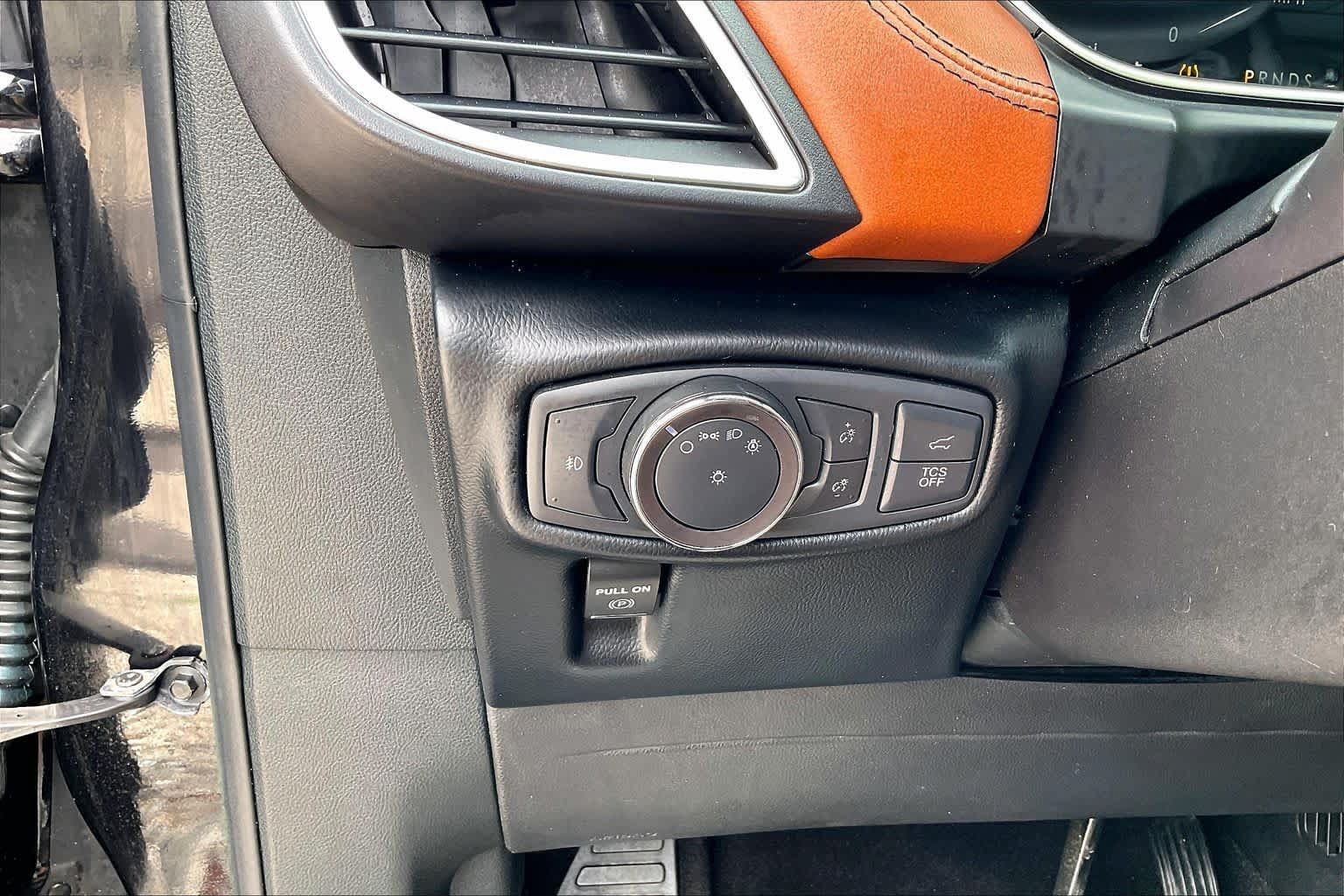 Used 2019 Lincoln Nautilus Black Label AWD/4WD image 32