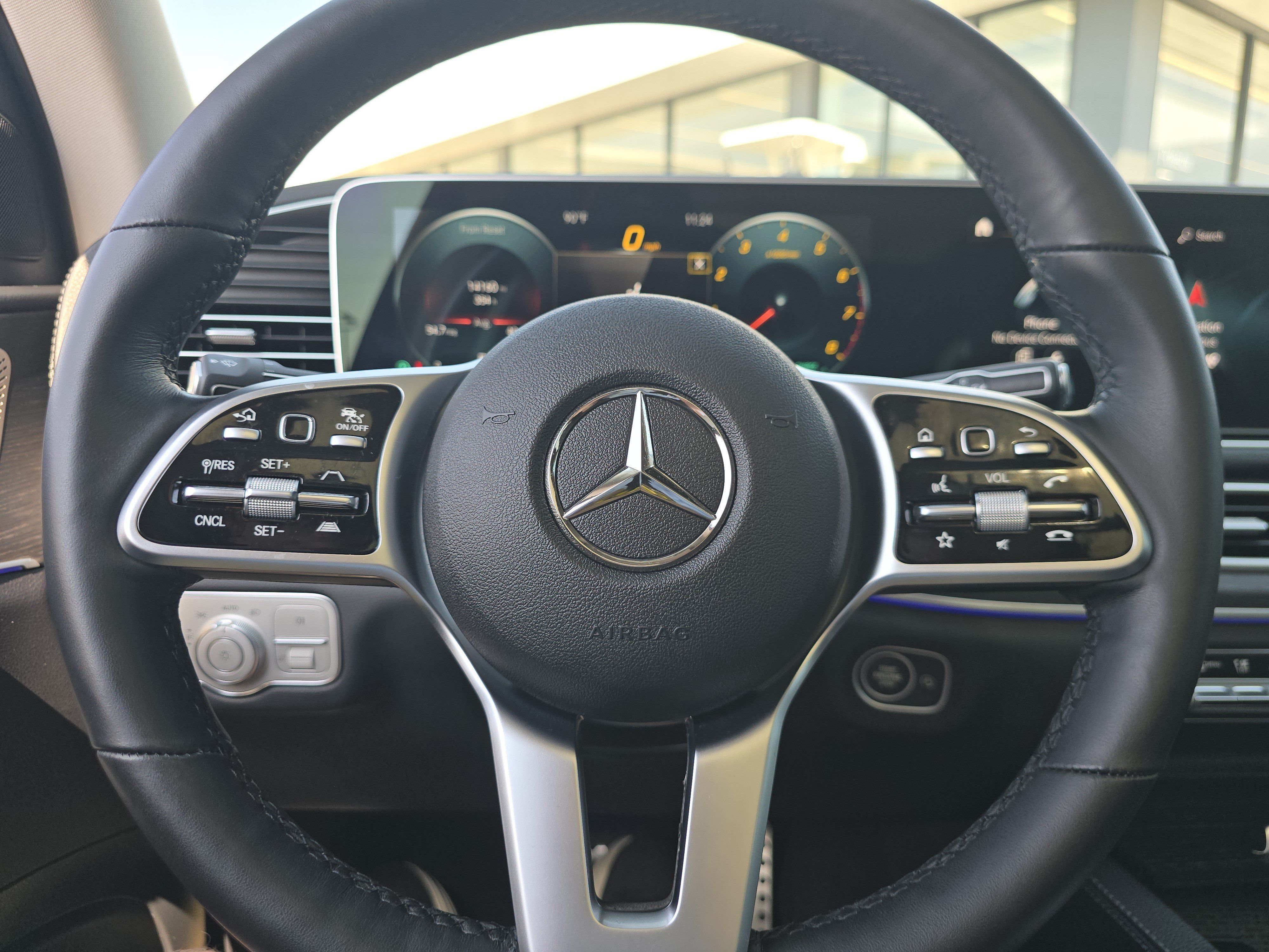 Used 2023 Mercedes-Benz GLS 450 4MATIC image 24