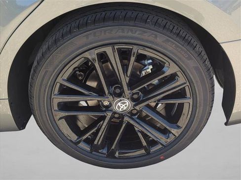 Used 2026 Toyota Camry SE FWD image 9