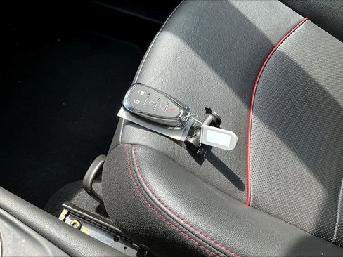 Used 2023 Chevrolet Equinox RS w/ RS Leather Package image 11