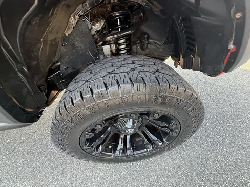 Used 2016 Toyota Tacoma TRD Off-Road w/ Towing Package AWD/4WD image 36