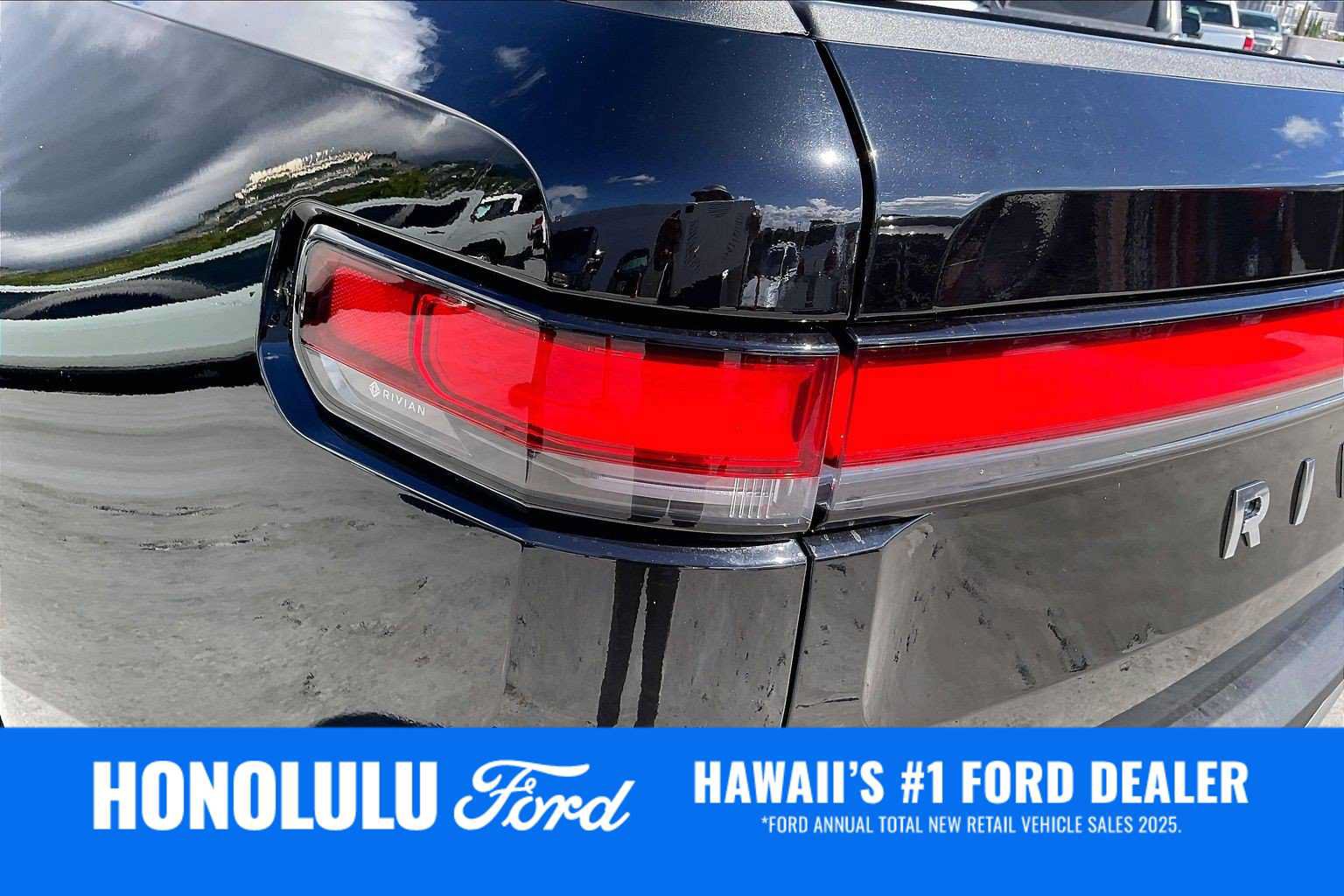 Used 2022 Rivian R1T Launch Edition AWD/4WD image 32