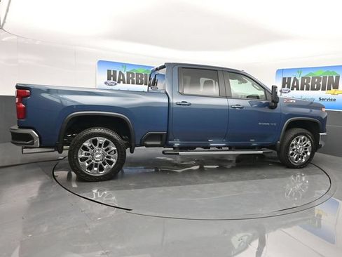 New 2026 Chevrolet Silverado 2500 LT w/ All Star Edition AWD/4WD image 6
