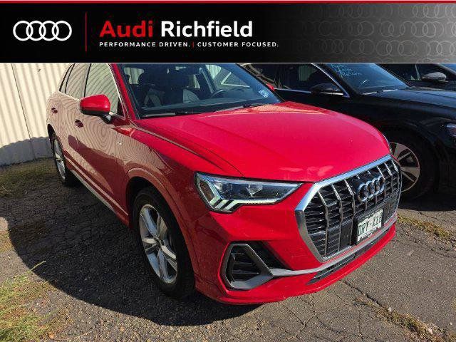 Used 2023 Audi Q3 2.0T Premium Plus w/ Premium Plus Package AWD/4WD image 3
