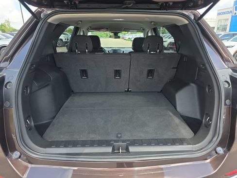 Used 2020 Chevrolet Equinox LT FWD image 13