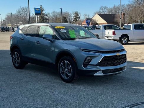 Used 2023 Chevrolet Blazer LT AWD/4WD image 16