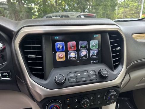 Used 2018 GMC Acadia Denali w/ Technology Package FWD image 23