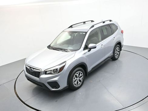 Used 2020 Subaru Forester Premium AWD/4WD image 25