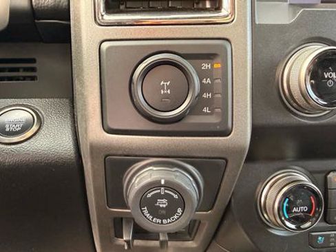 Used 2019 Ford F150 Raptor w/ Equipment Group 802A Luxury image 22