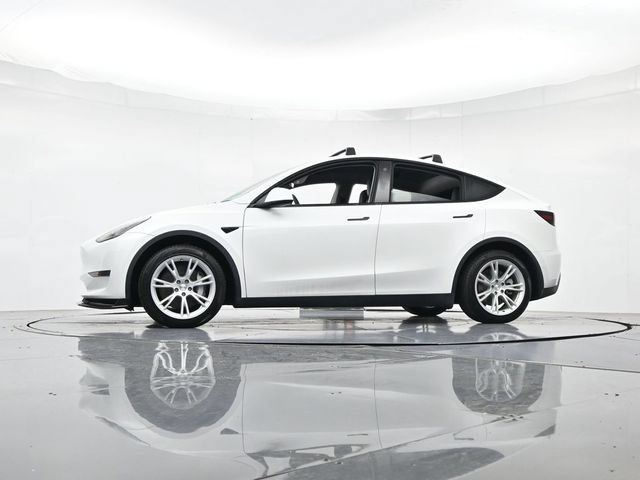 Used 2022 Tesla Model Y Long Range AWD/4WD image 36