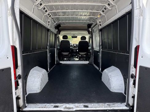 Used 2023 RAM ProMaster 2500 FWD image 14