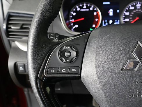 Used 2024 Mitsubishi Eclipse Cross SE image 38