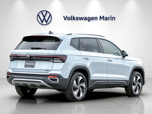 New 2026 Volkswagen Taos SE AWD/4WD image 5