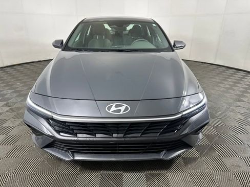 Certified 2024 Hyundai Elantra SEL image 8