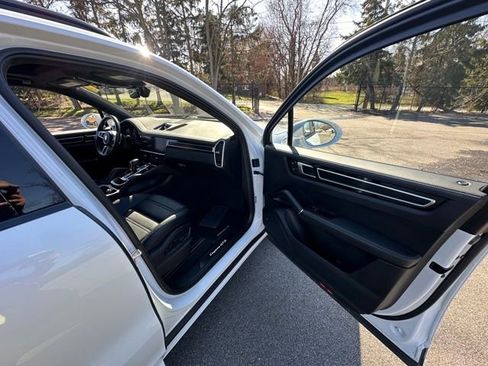 Used 2023 Porsche Cayenne GTS image 35