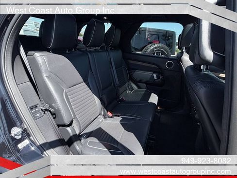 Used 2018 Land Rover Discovery HSE Luxury AWD/4WD image 12