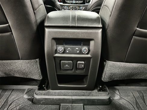Used 2023 Chevrolet Traverse High Country w/ LPO, Floor Liner Package image 20