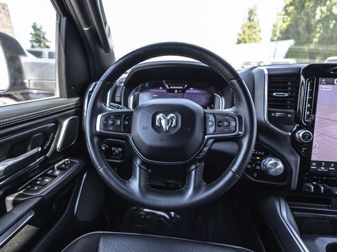 Used 2024 RAM 1500 Laramie AWD/4WD image 25