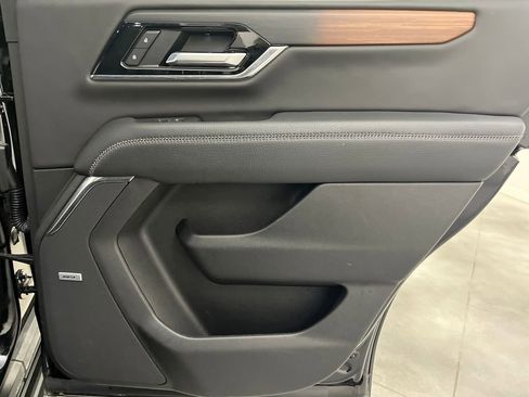 Used 2025 GMC Yukon Denali image 20