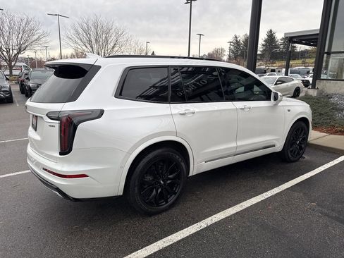 Used 2020 Cadillac XT6 Sport image 3