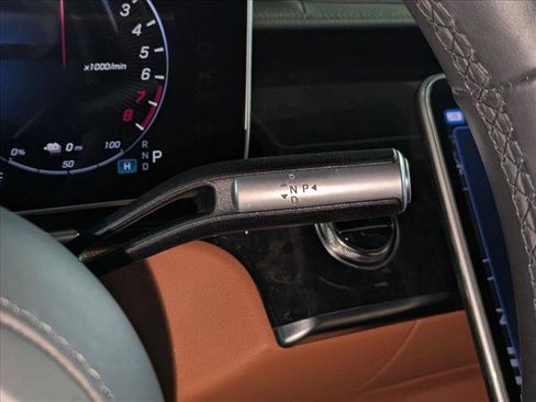 Used 2024 Mercedes-Benz S 580e 4MATIC Sedan image 12