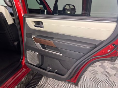 Used 2025 Toyota Sequoia Capstone image 30