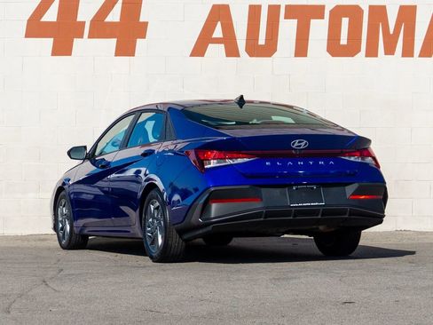 Used 2024 Hyundai Elantra SEL image 7