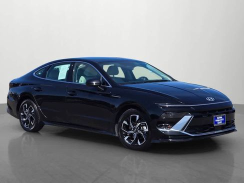 Used 2024 Hyundai Sonata SEL FWD image 8