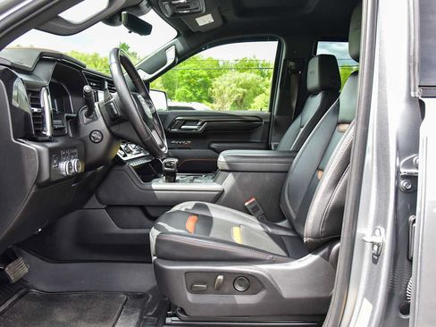 Used 2023 GMC Sierra 1500 AT4 w/ AT4 Premium Package AWD/4WD image 14