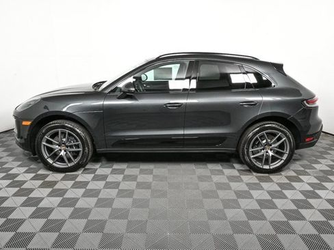 New 2026 Porsche Macan image 2