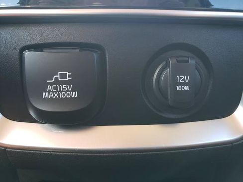 Certified 2022 Kia Carnival SX Prestige FWD image 19