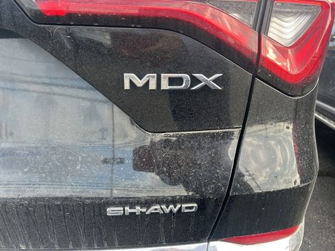 Used 2023 Acura MDX SH-AWD w/ Advance Package image 12