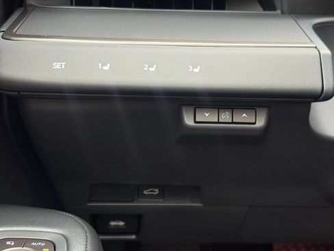 New 2026 Lexus ES 350e FWD image 19