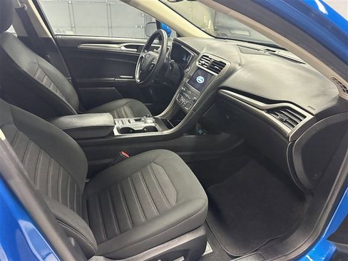 Used 2019 Ford Fusion SE FWD image 9