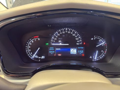 Used 2017 Cadillac XT5 Luxury w/ Driver Awareness Package AWD/4WD image 17