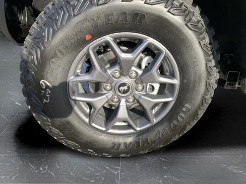 New 2025 Ford Bronco Badlands image 50